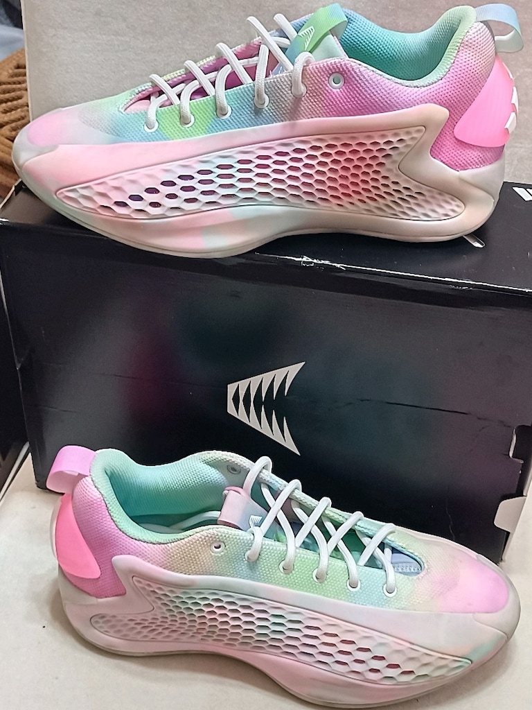 Adidas Anthony Edwards orjinal kutusunda sıfır gibi üründür - 3