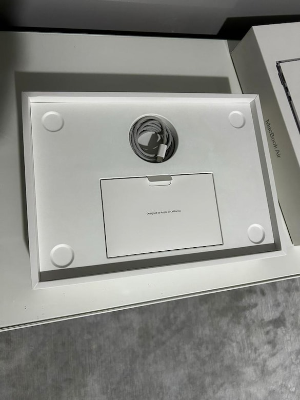 Macbook Air M2 - 11