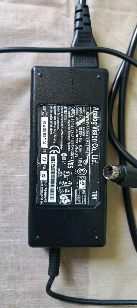 70W - 24V - 2.91A / 3-Pin Şarj Aleti - 2