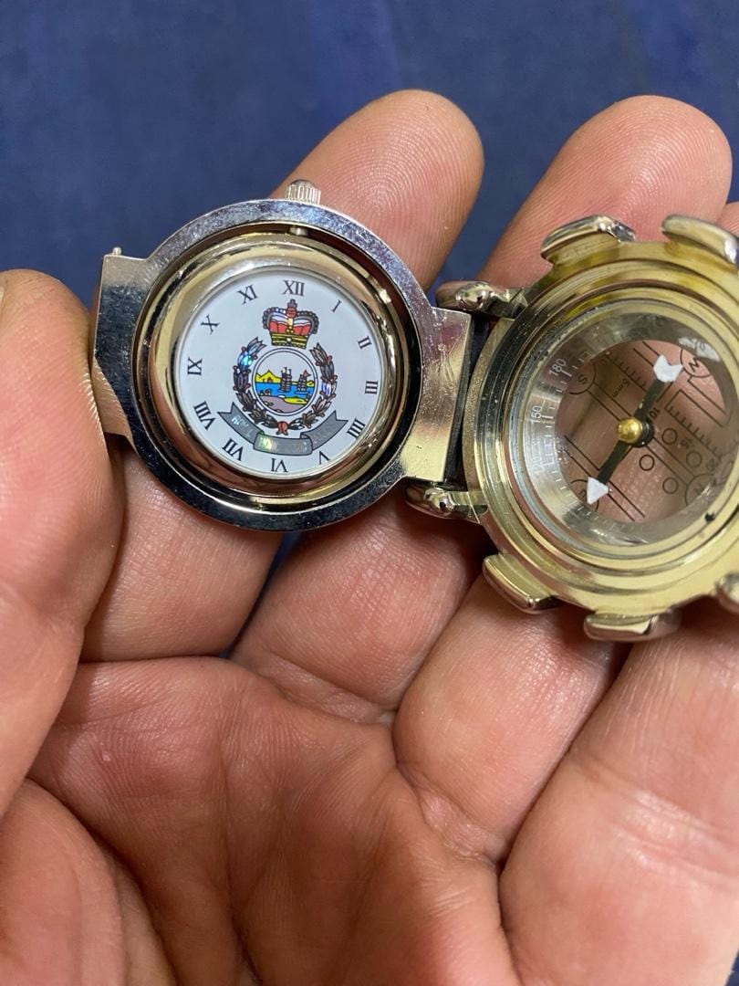 Etiketli Sıfır (NOS): 1990'lar Royal Hong Kong Police Gizli Pusulalı T - 5
