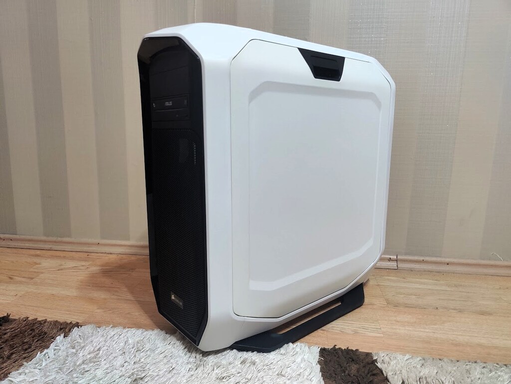 CORSAIR GRAPHITE SERİSİ 780T FULL TOWER KASA - 3