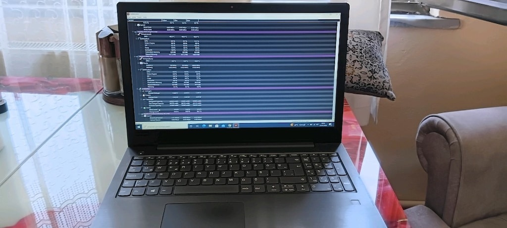 Lenovo V330-15IKB inel İ5 8250U işlemci-8gb ddr4 ram-120gb SSD-1TB Dis - 4