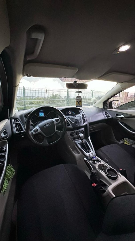 Ford Focus 3 hb 2013 - 3