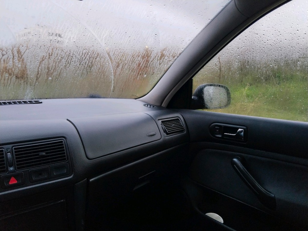 Volkswagen Golf - 17