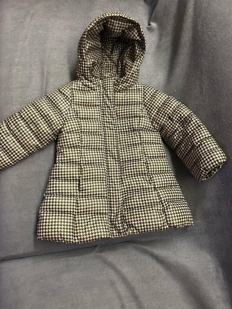 BENETTON 3-4 YAŞ %100 KAZ TÜYÜ MONT