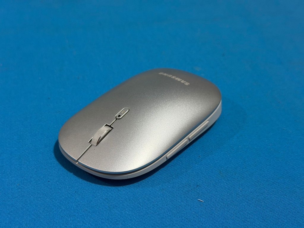 Samsung EJ-M3400D Bluetooth Slim Mouse - 2