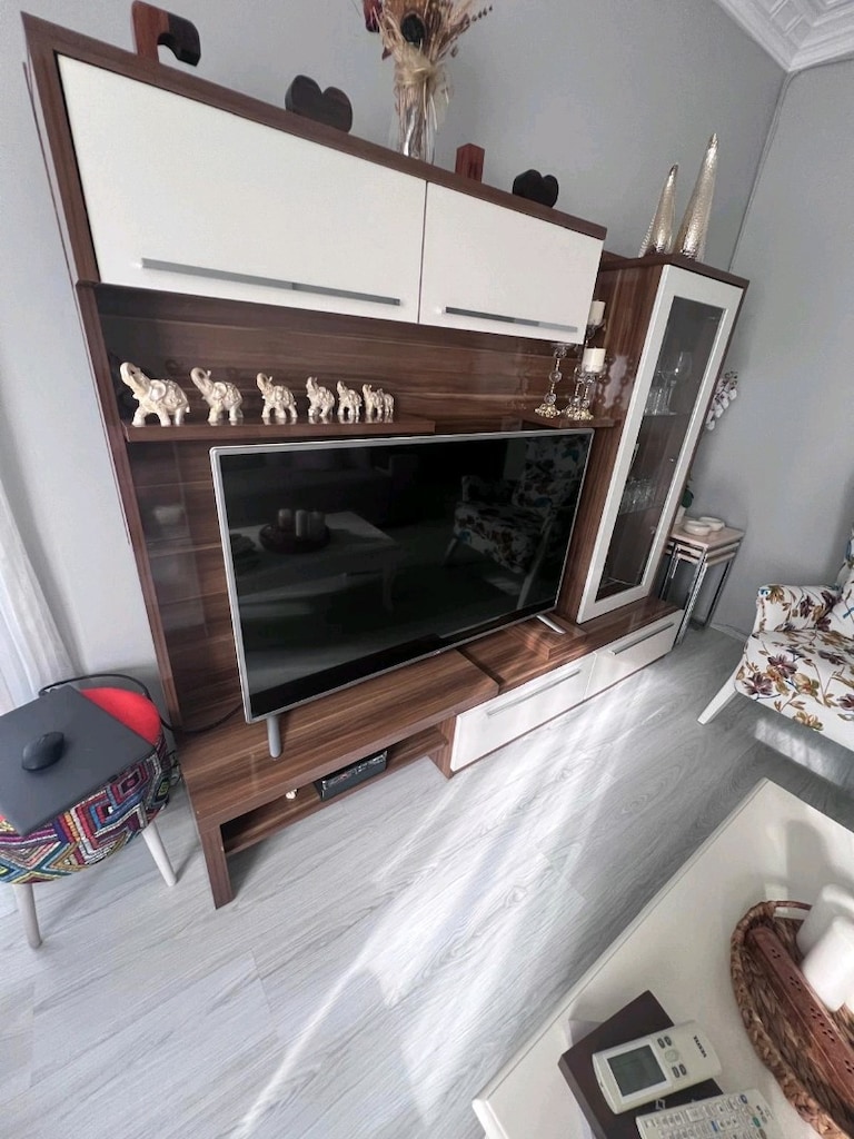 TV ünitesi vitrinli - 4