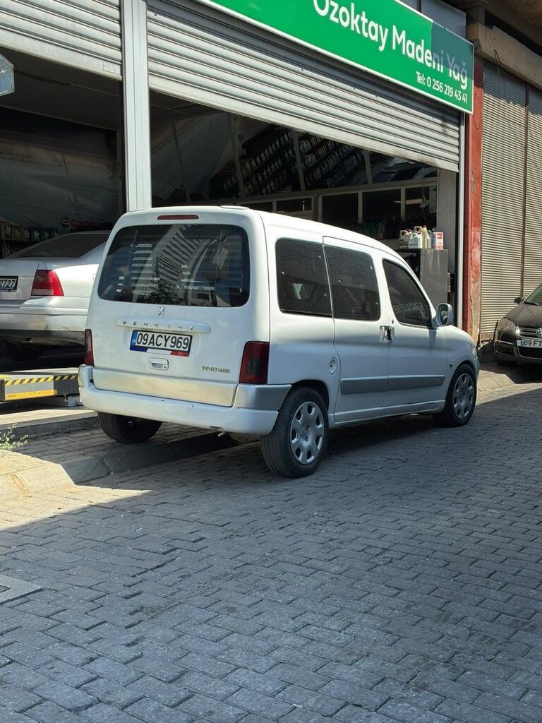 satılık pejo partner - 2