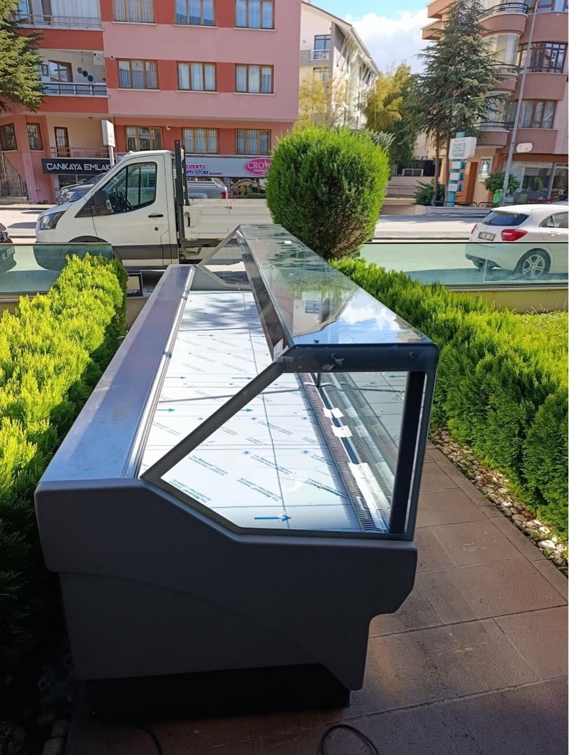 Nurdil 4 Metre Kasap - Et - Tavuk - Şarküteri Reyonu Altı Dolaplı - 4