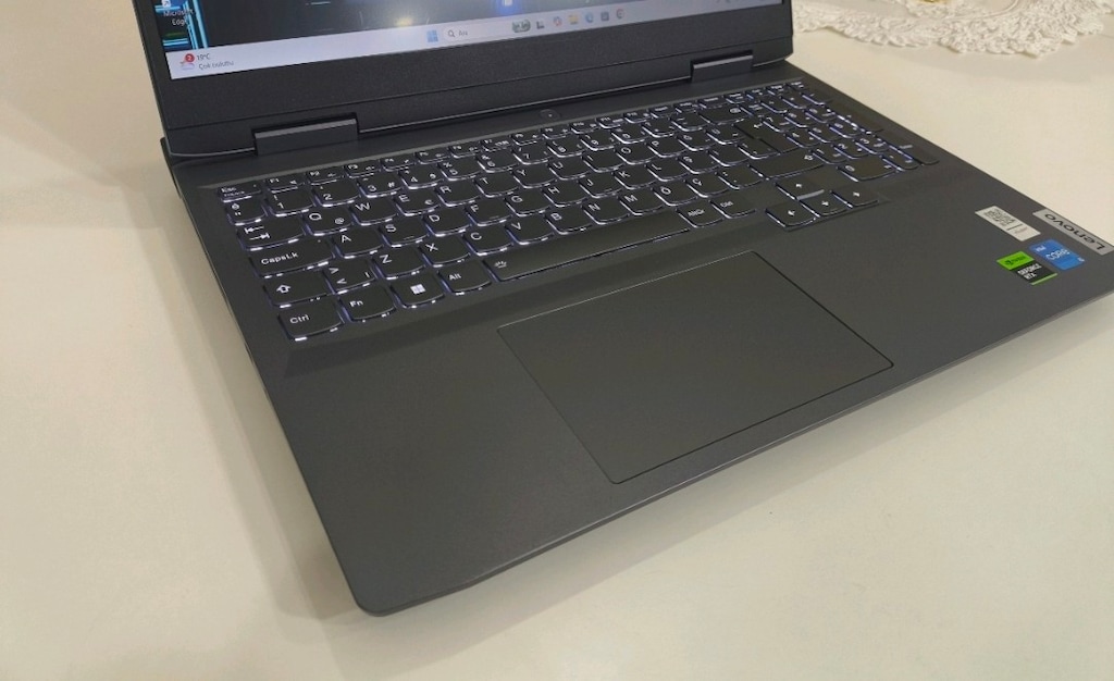 i5 12. Nesil Lenovo LOQ G@ming 16 GB RAM tam bir oyun canavarı laptop - 3
