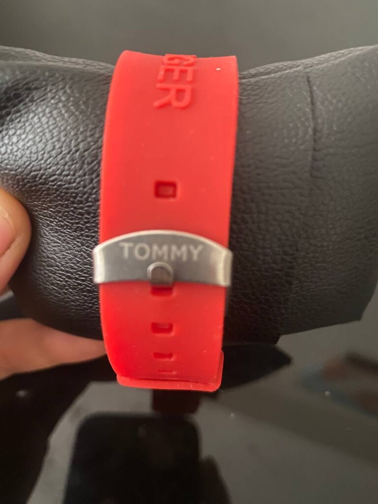 sıfır & kutulu Tommy Hilfiger Erkek Kol Saati - Silikon Kordon - 3