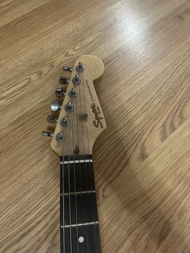 Squiere Elektro Gitar - 6