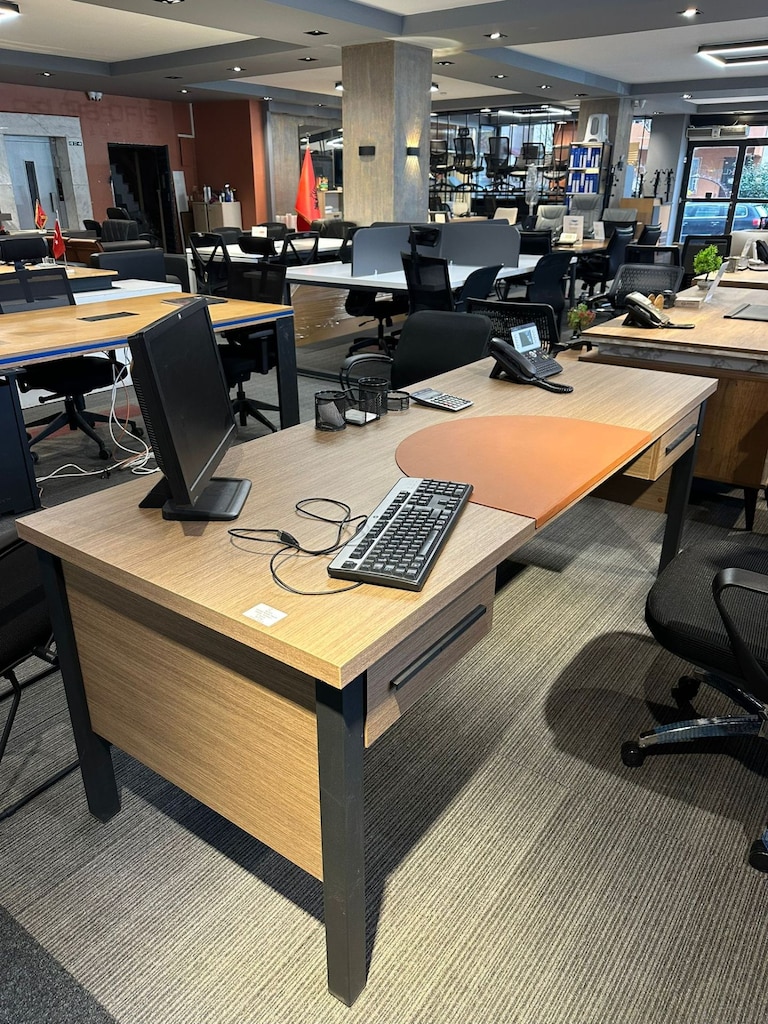 KLAS OFİS ÜSKÜDAR REDOF 200x80 MAKAM TAKIMI SIFIR ÜRÜN - 5