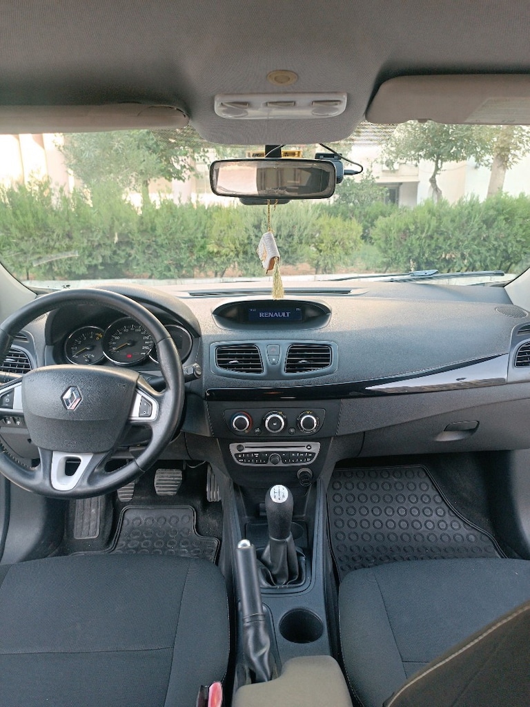 2012 Megane 3 play 1.5dci değişensiz hasarsız - 11