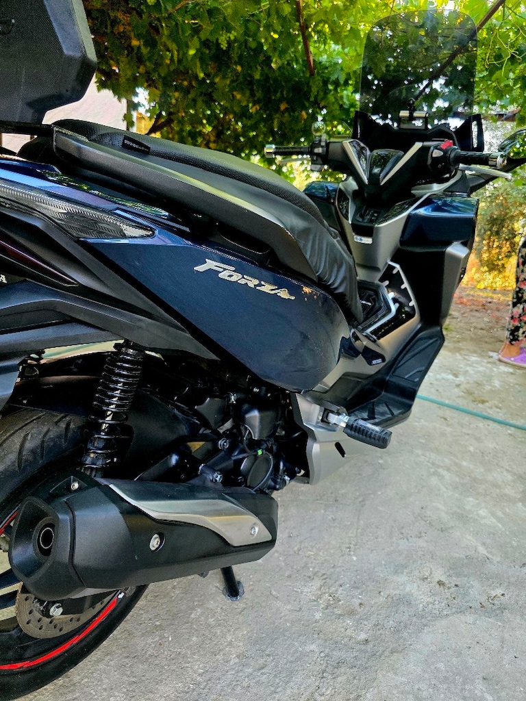 Honda Forza 250 - 15