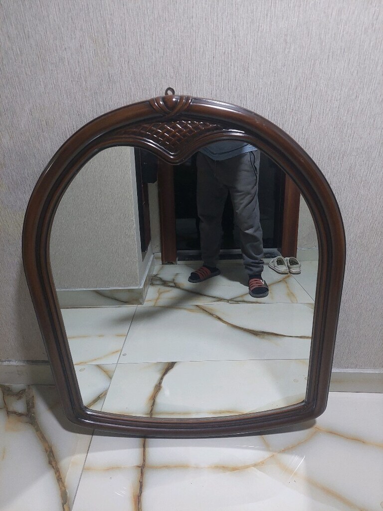 Vintage dekoratif ayna. 80x90 cm. Ürün eski bir üründür. - 4