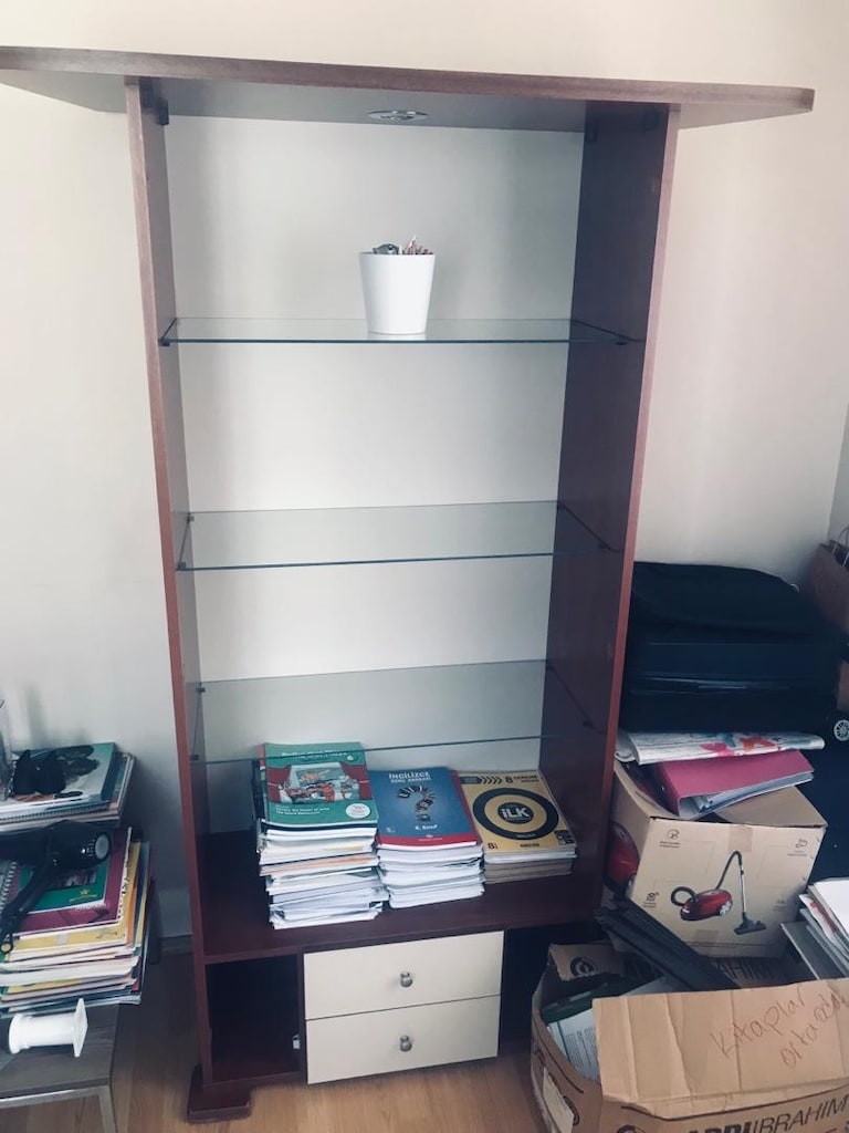 vitrin kitaplık - 2