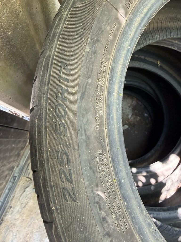 Hankok 225 50 R17 - 3