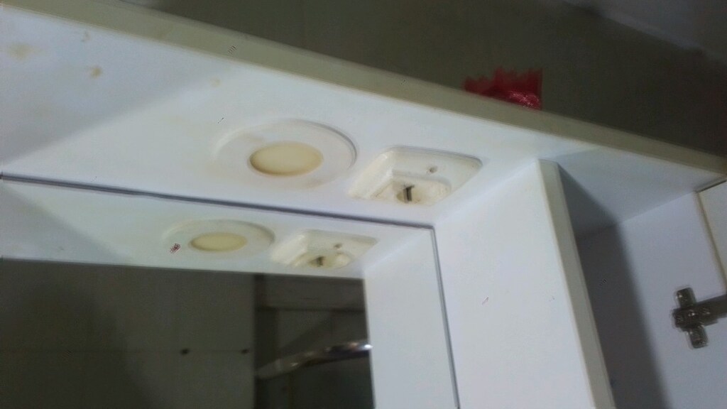 Duşakabin ve pistonlu musluklar banyo el yüz dolapları ile - 7