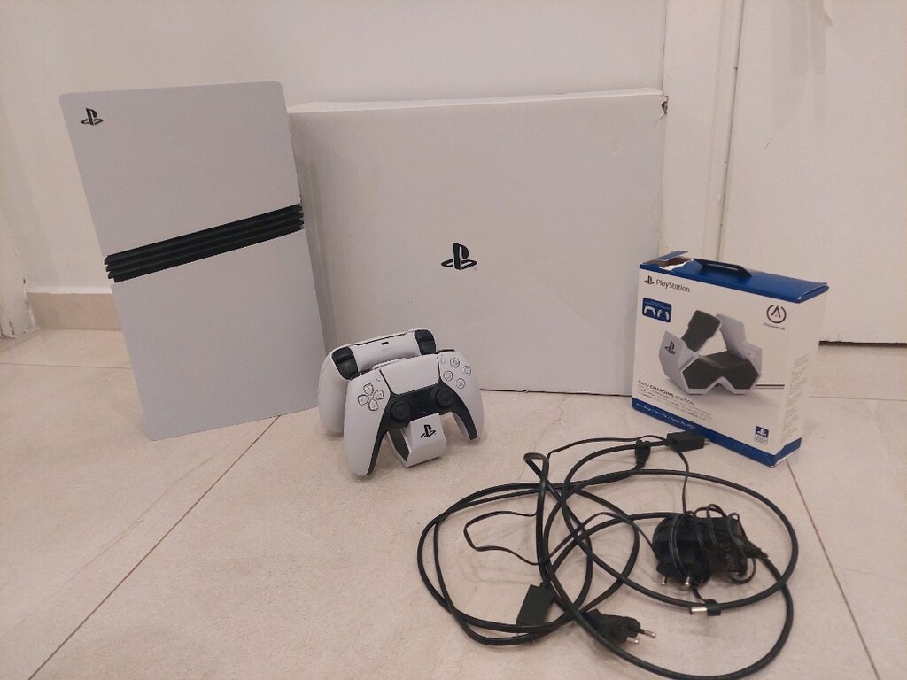 PLAYSTATION 5 PRO+2 KOL+ŞARJ İSTASYONU 2TB SIFIR GİBİ - 20