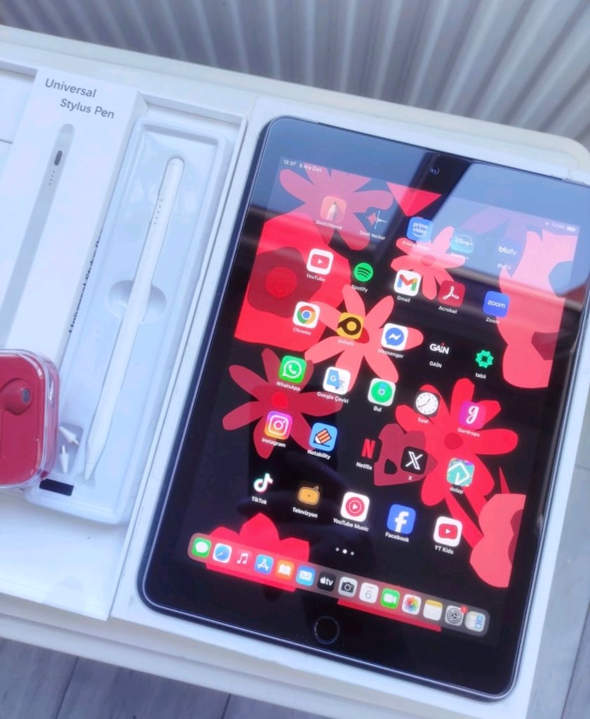 iPad 5 Nesil TR TEMİZ SORUNSUZ+STYLUS - 2