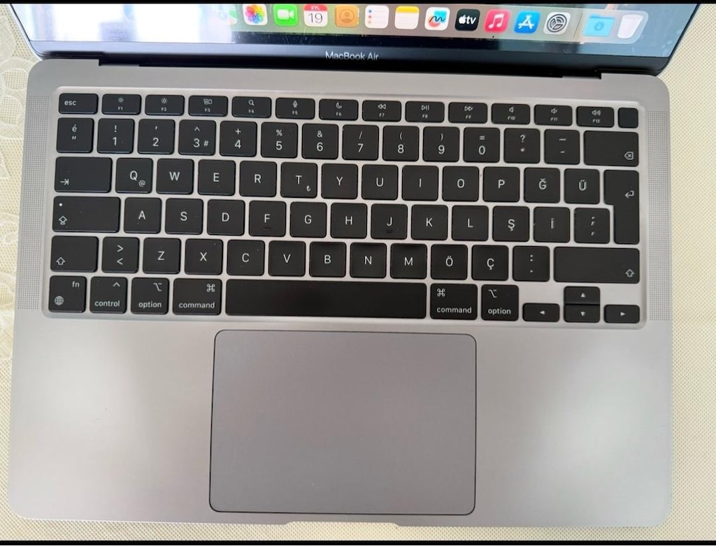 M1 Macbook Air 16 GB Ram - 256 SSD - %77 Pil Sagligi - 5