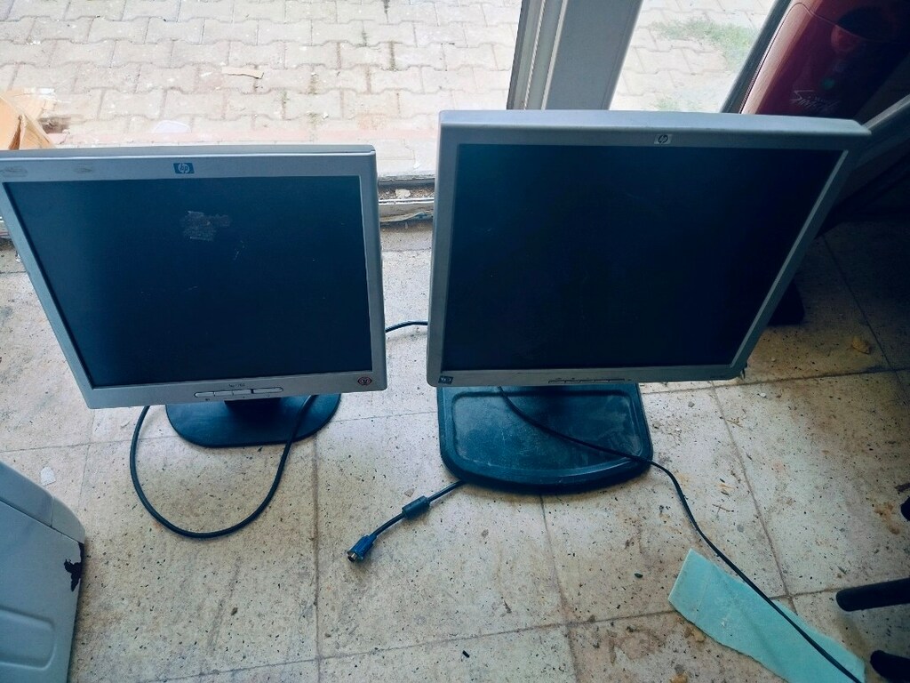 2 ADET MONİTÖR İKİSİ 2 BİN - 2