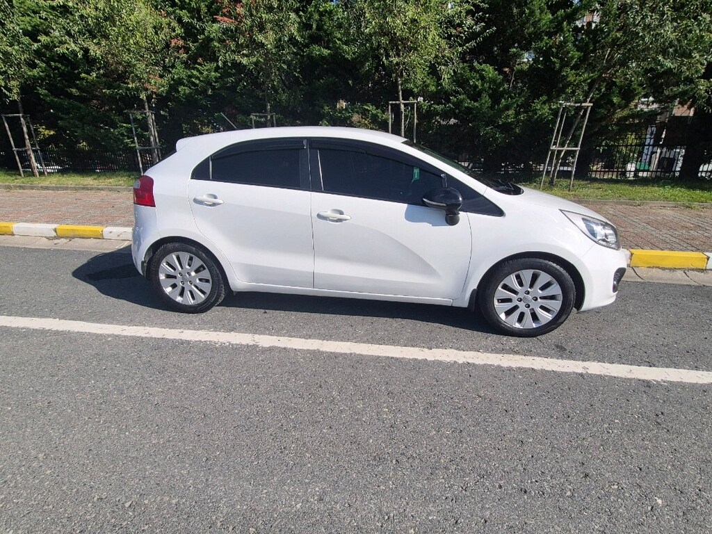 SAHIBINDEN DEĞİŞENSİZ 2013 1.4 DIZEL KIA RIO FANCY - 3