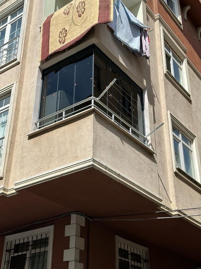 KATLANIR CAM BALKON - 3