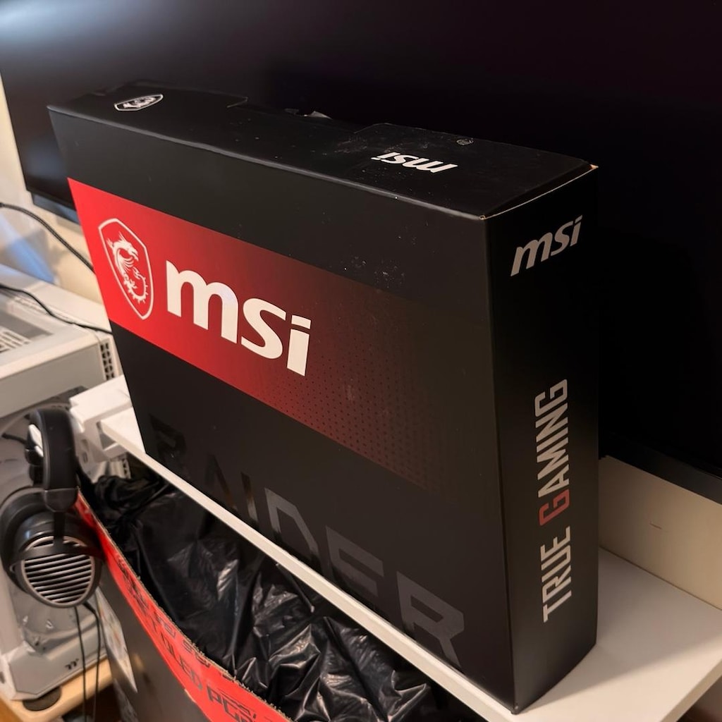 Msi Raider A18HX 9. Nesil Ryzen 9 9955HX3D-RTX5090 24Gb-64Gb-2Tb Ssd-1 - 4