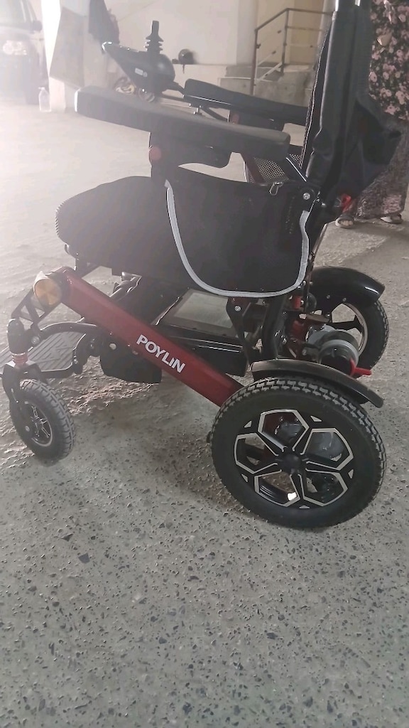 Engelli akülü tekerlekli sandalye - 4