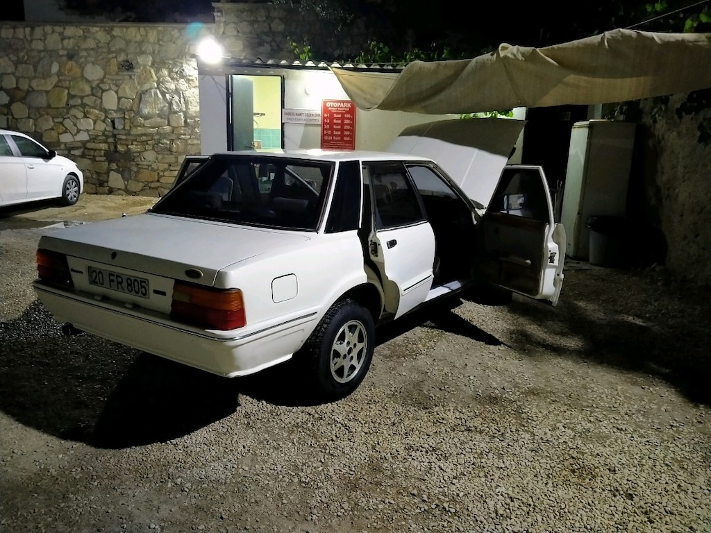 Ford Taunus 2.0GL - 5