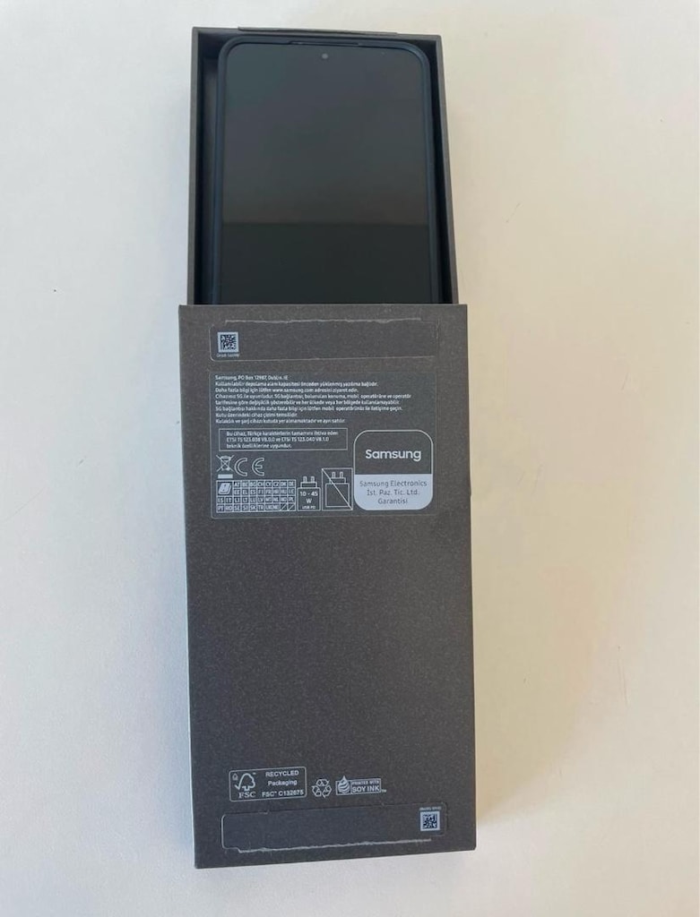 Samsung S25 fe 256 gb 8 gb Ram - 3