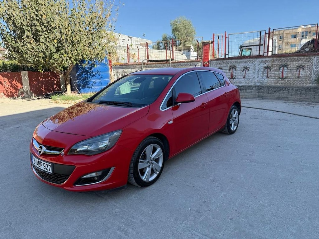 Opel Astra 1.4 turbo benzin lpg - 2