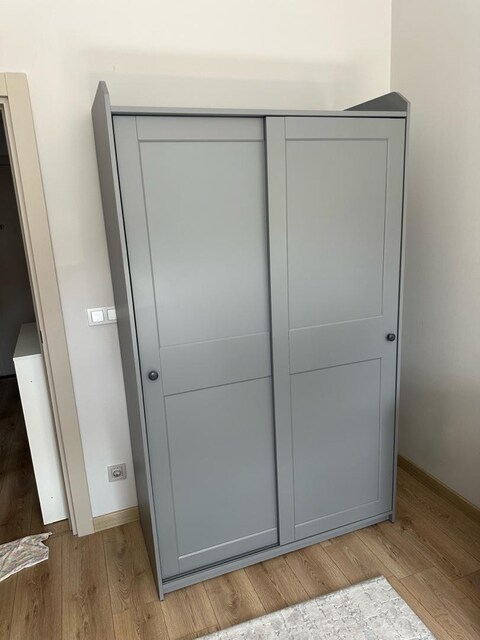 IKEA HAUGA MODELİ ELBİSE DOLABI