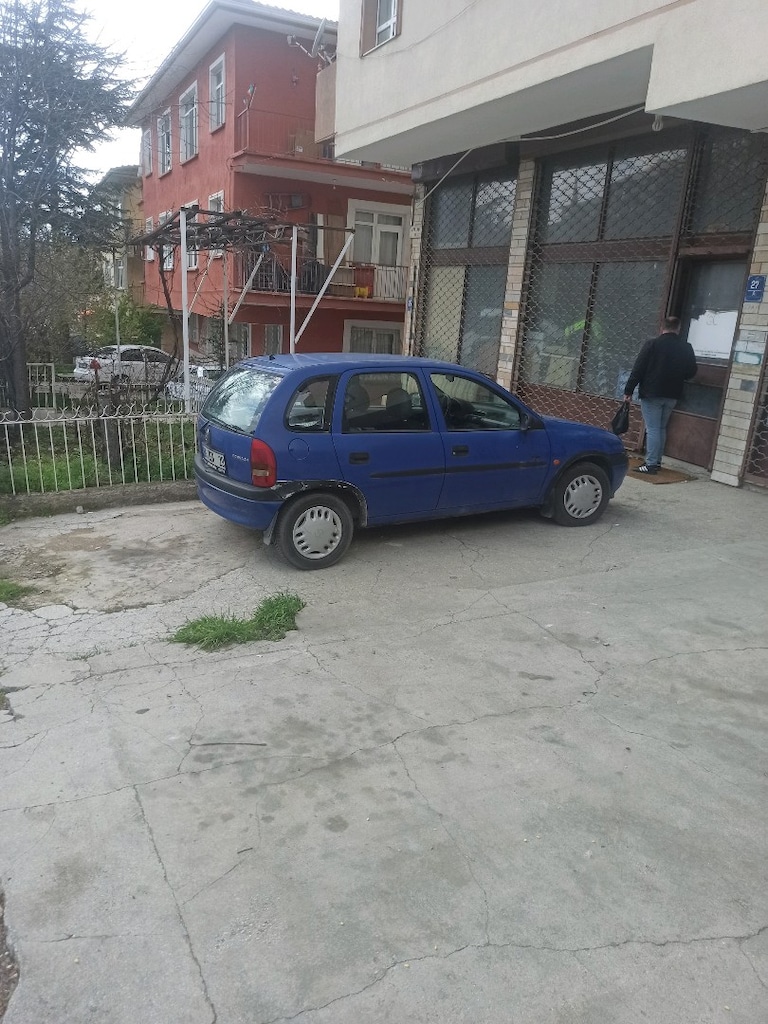 Opel Corsa - 10