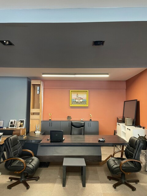 KLAS OFİS ÜSKÜDAR 320X100 SES SİSTEMLİ KOLTUKLU İKİNCİ EL MAKAM