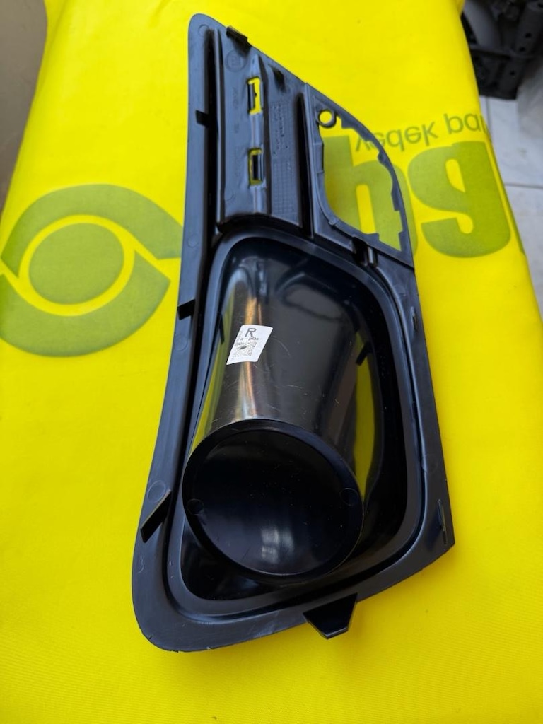 Fiat linea sağ sis kapağı sissiz sıfır orjinal 735547957 - 3