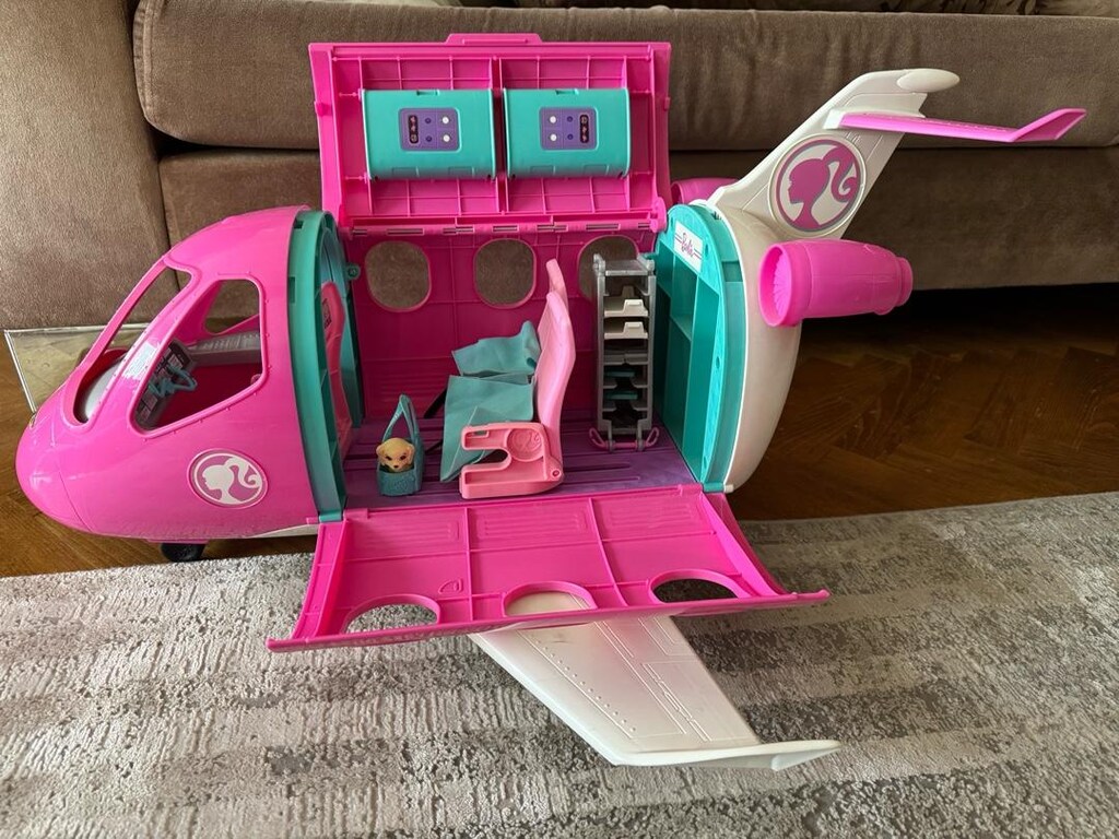 Barbie’nin pembe uçağı - 2
