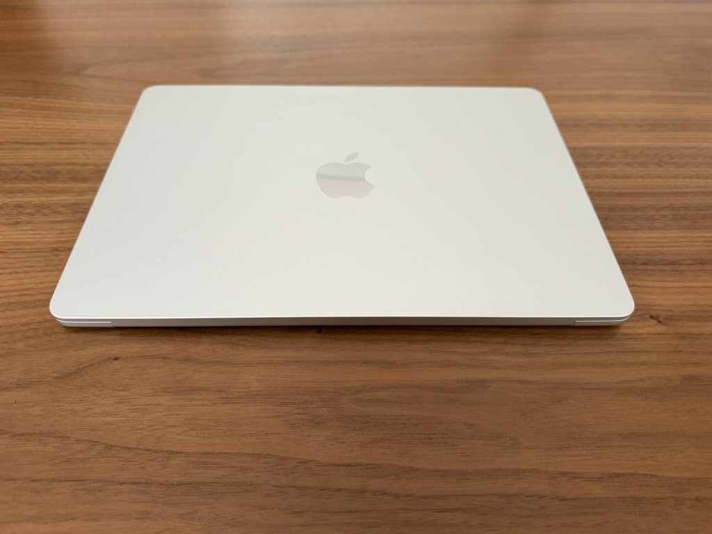 MACBOOK AIR M4 - 16GB RAM - 256 GB SSD - APPLE TRACKPAD HEDIYELI - 2
