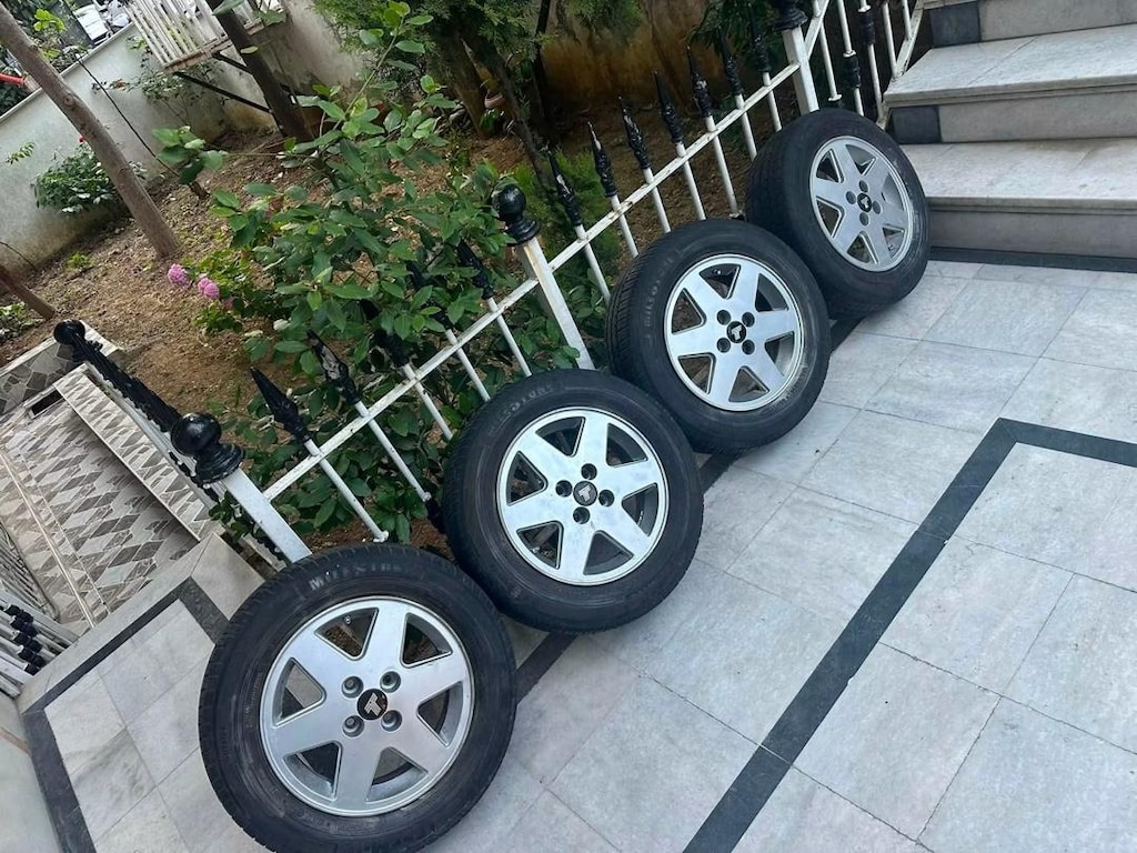 6 kol jant lastik takımı Sıfır Ayarında Milestone 185.65.14.dir 4x100 - 4