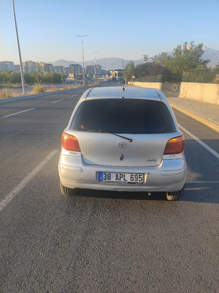 1.3 Yaris arayana - 7