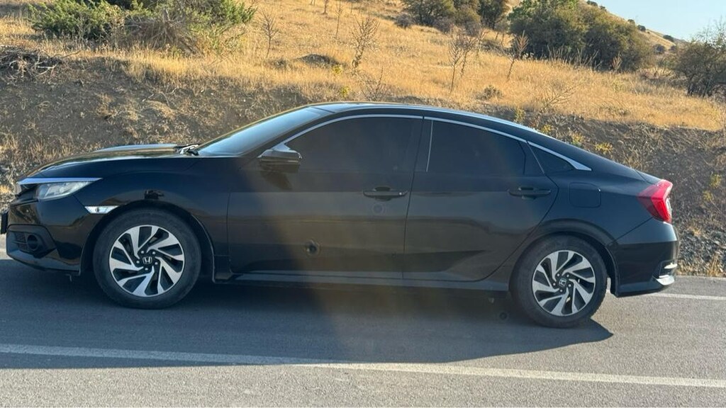 Honda Civic - 4