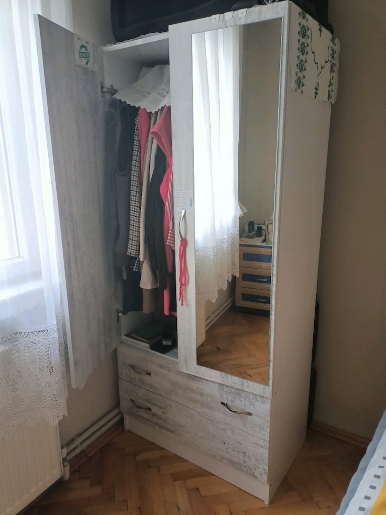 2 kapılı 2 çekmeceli gardırop ölçüleri görselde görünüyor - 4