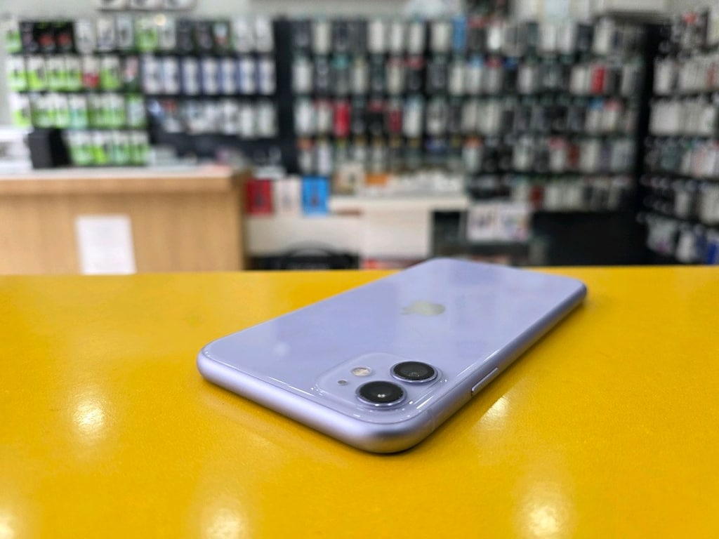 iPhone 11 64GB. Orijinal Tertemiz Lila Renk. Face ID, True Tone Aktif - 4