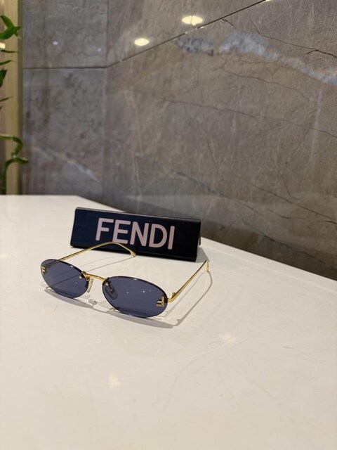 FENDİ GÜNEŞ GÖZLÜĞÜ