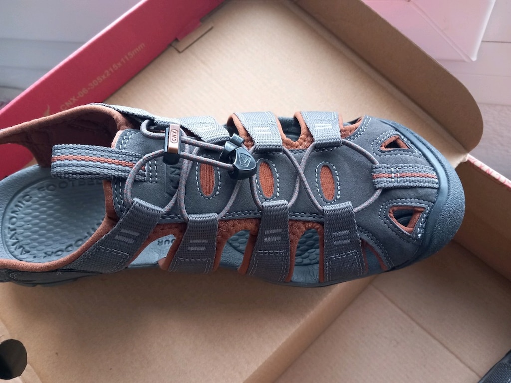 KEEN CLEARWATER CNX SANDALET, 43 numara sifir - 10