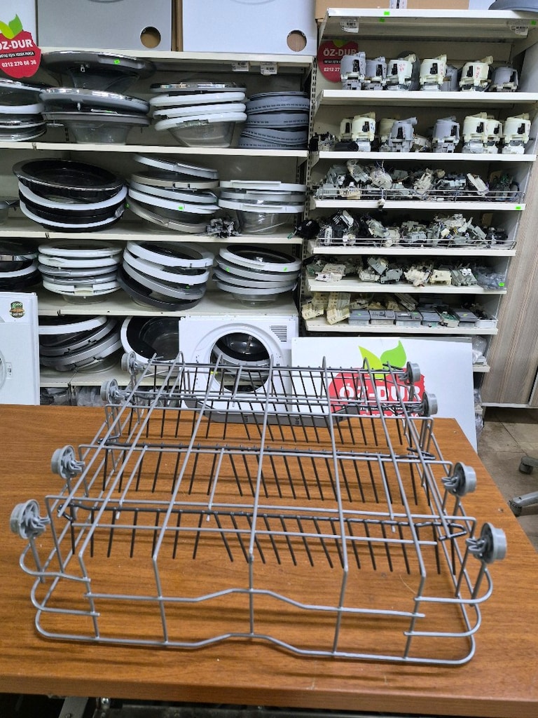 Hotpoint Arıston Bulaşık Makinesi Alt Sepeti Orijinal Yedek Parça - 4