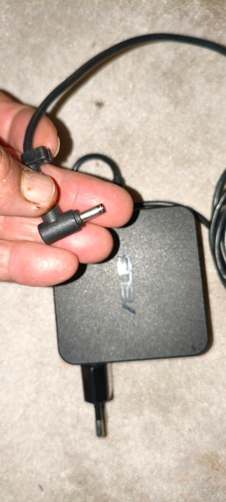 Asus laptop adaptör şarj aleti - 7