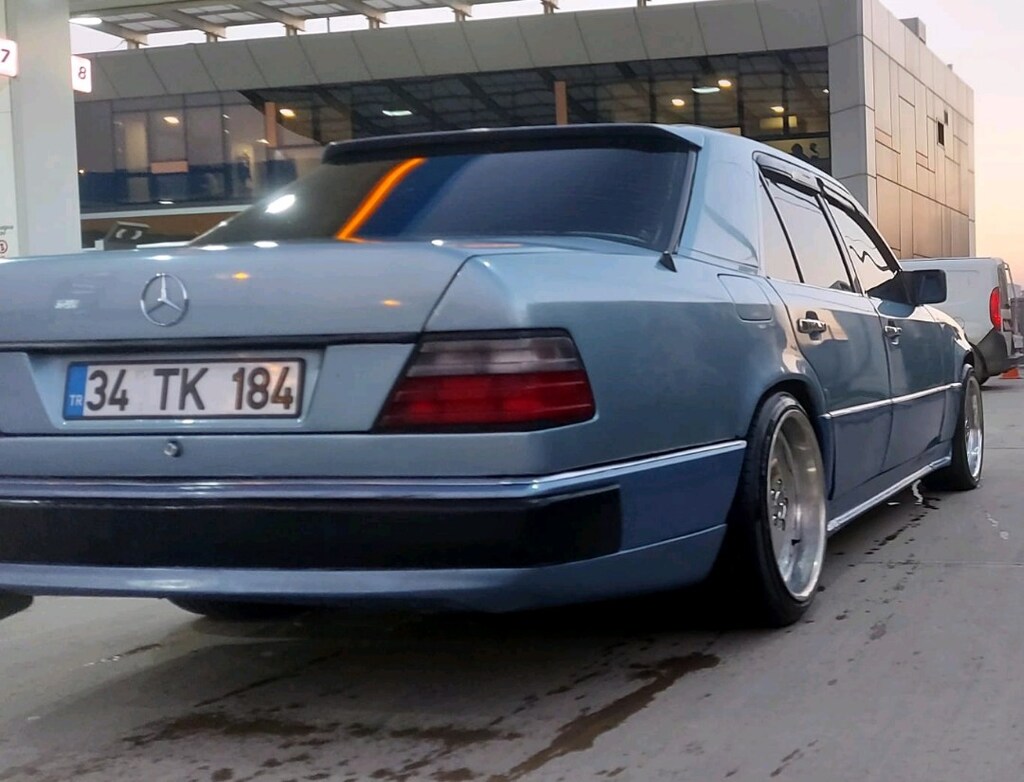 w 124 mercedes - 4